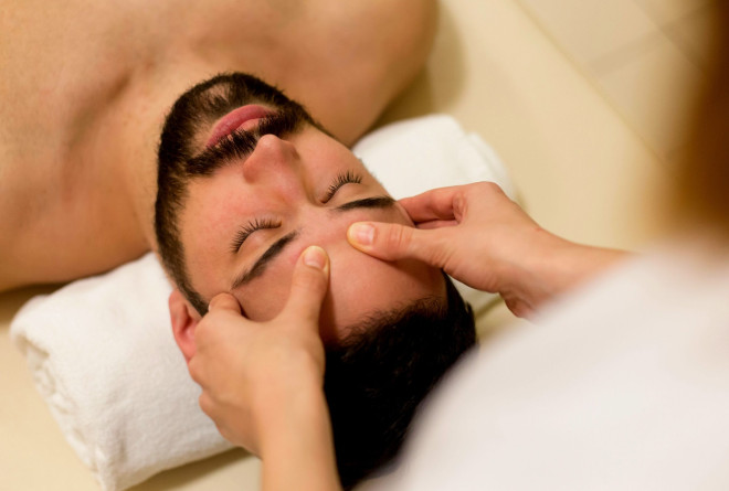 Ποια είναι τα οφέλη ενός μασάζ κεφαλής;